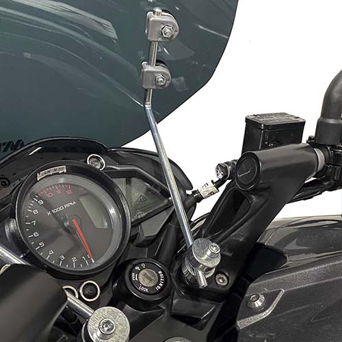 PARABRISA BAJAJ ROUSER NS200 (CRISTAL) CON SOPORTES 3MM MTC