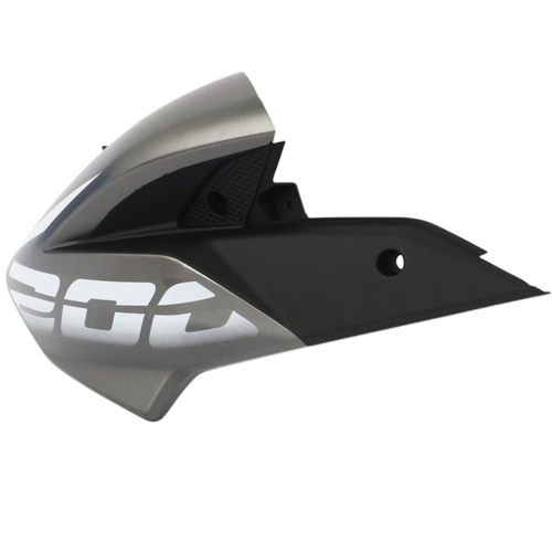 CACHA LATERAL TANQUE BAJAJ ROUSER NS200 (2024) GRIS LADO IZQUIERDO MTC